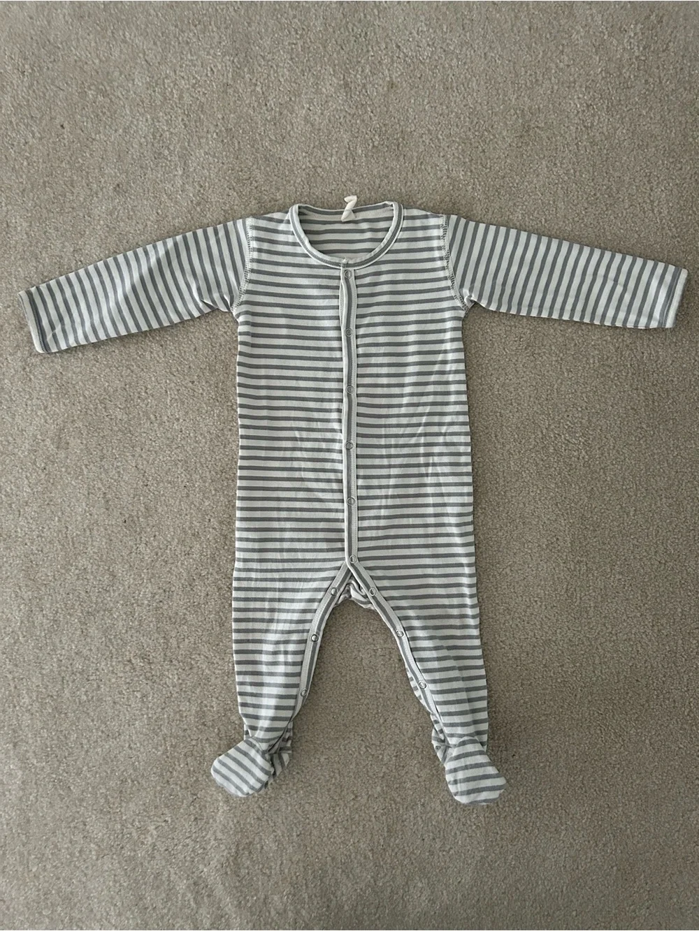 Quincy Mae full snap footie, gray and white striped, 6-12 months